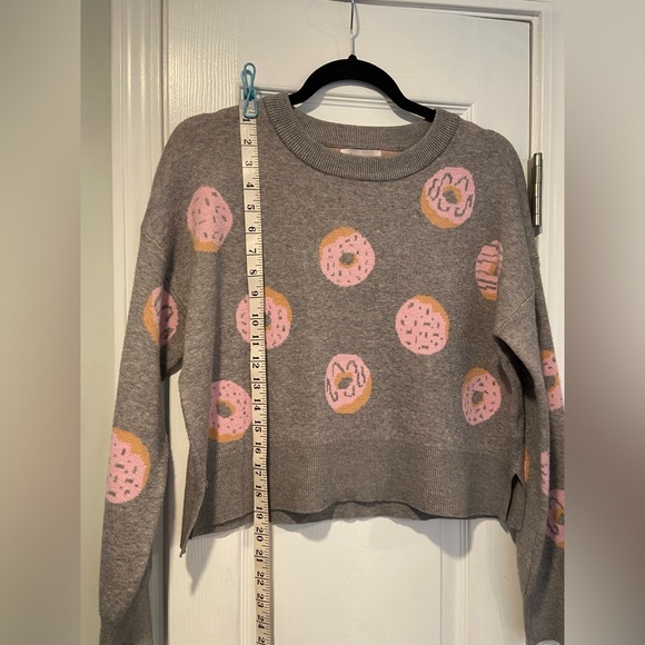 NWT If It Were Me Size S Oversized Cropped Pink Frosted Donut Pullover Sweater - Picture 9 of 13
